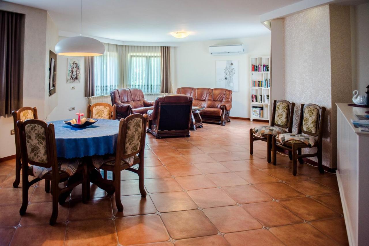 Villa Miriam Family Apartment Medjugorje Exterior photo